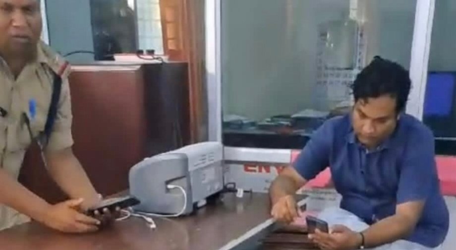 भयादोहन:RTI कार्यकर्ता मनीष राठौर गिरफ्तार…!