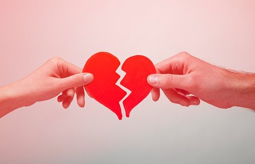 इंस्टाग्राम में प्यार,फिर बलात्कार और FIR
